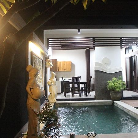 Alit Bali Villa Canggu Стая снимка