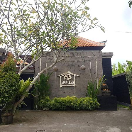 Alit Bali Villa Canggu Екстериор снимка