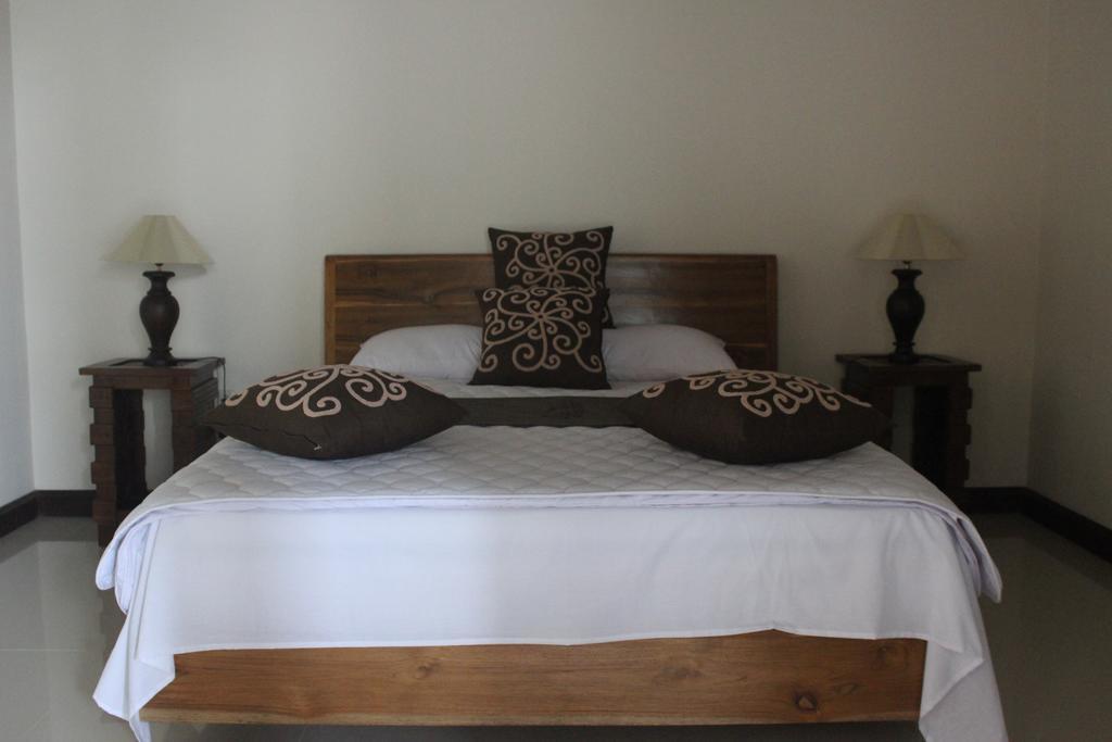 Alit Bali Villa Canggu Стая снимка