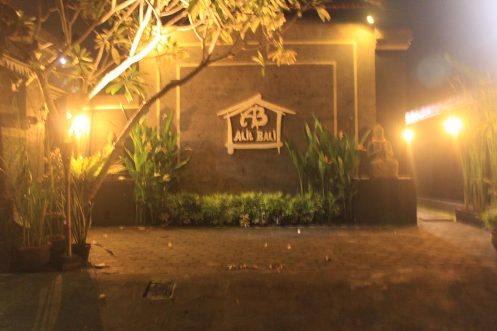 Alit Bali Villa Canggu Екстериор снимка